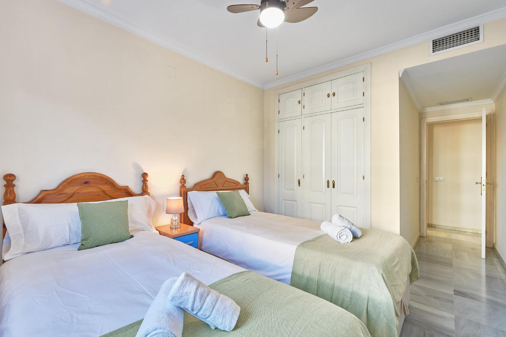 Pacifico Playa Apartment Malaga Bagian luar foto
